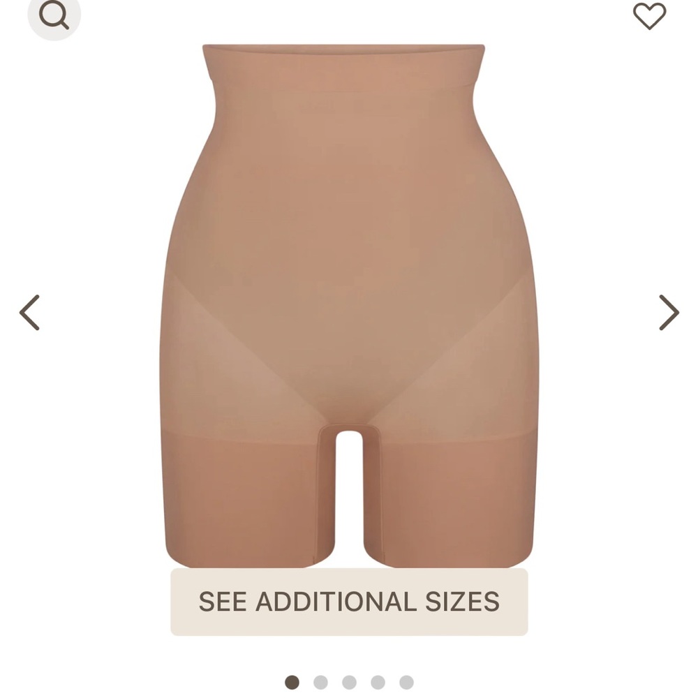 SKIMS everyday mid thigh short